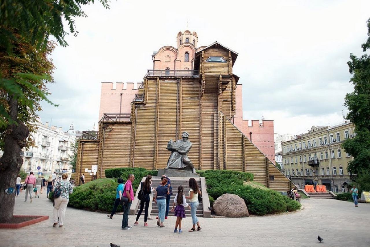 Podil Apart Near Poschtova Square History Center 基輔 外观 照片